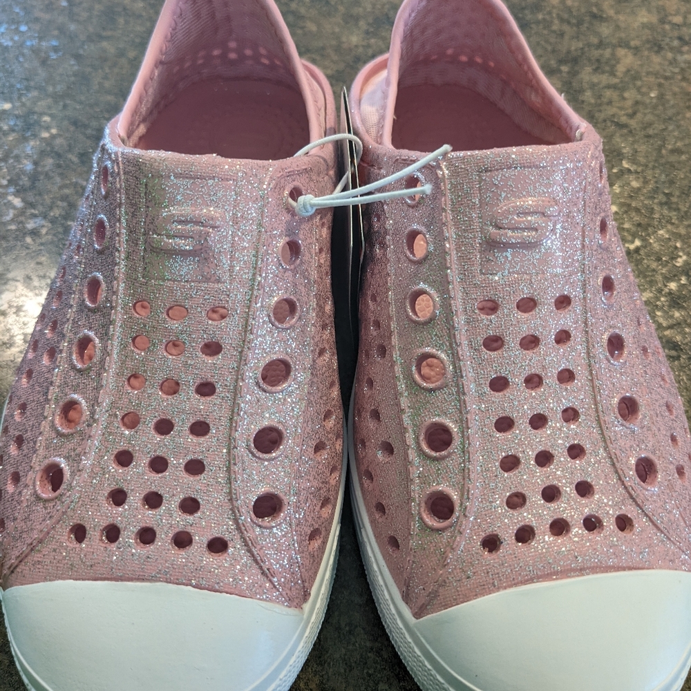 Brand New Skechers Foamies